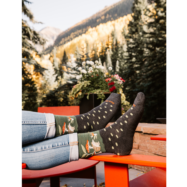 Women's Wild Life Crew Lightweight Lifestyle Socks, Hedgehog Moss