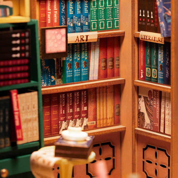 DIY Miniature House Book Nook Kit: Bookstore