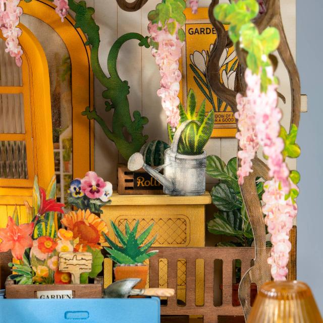 DIY Miniature House Book Nook Kit: Garden House