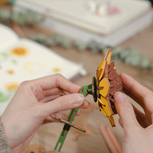 3D Wooden Flower Puzzles: Sunflower