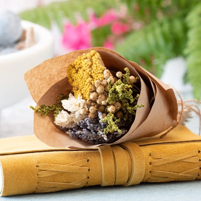 Yarrow & Lavender Mini Dried Floral Bouquet Bundle