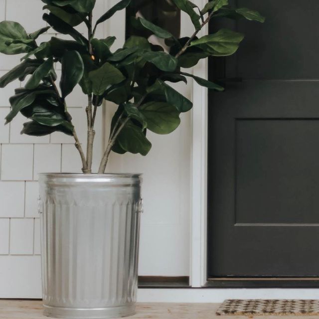 Trash Can, Galvanized - 20 Gallon