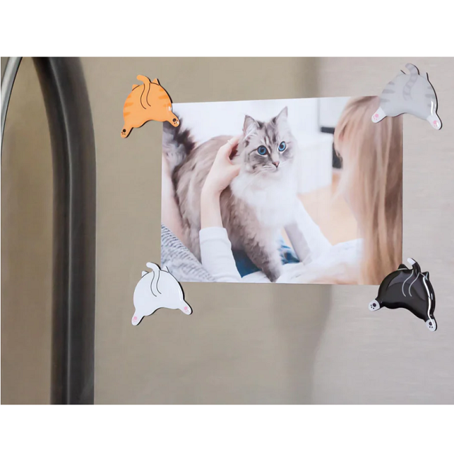 Pearhead Cat Butt Magnet Set of 4