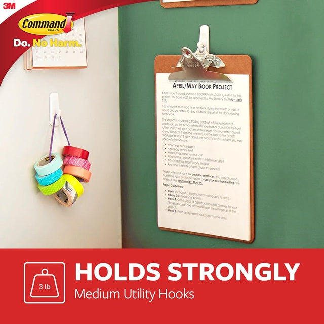 Command™ Medium Utility Hooks 2 Pack