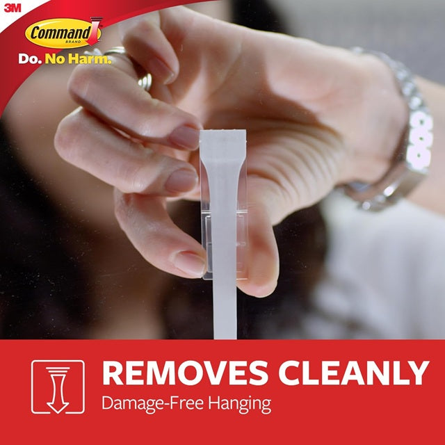 Command™ Medium Utility Hooks 2 Pack