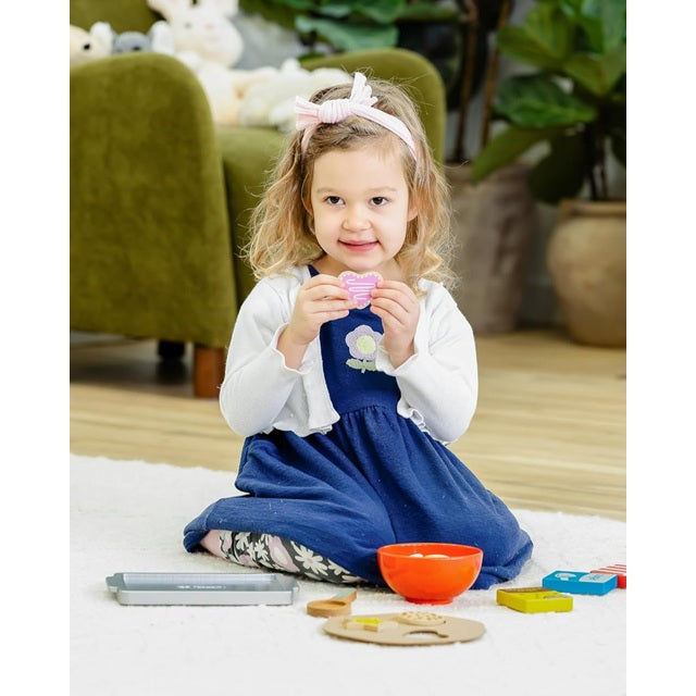 Jasey's Toy Chest Wooden Busy Baker Cookie Set