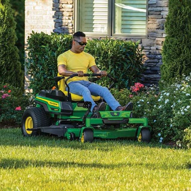 John Deere Z330R ZTrak Zero Turn Lawn Mower, 48 in. Deck