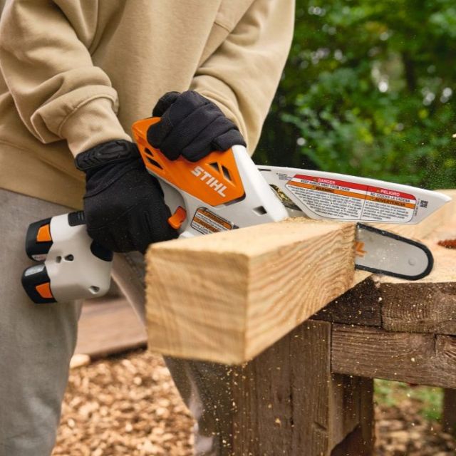 STIHL GTA 30 Battery-Powered Garden Pruner Kit