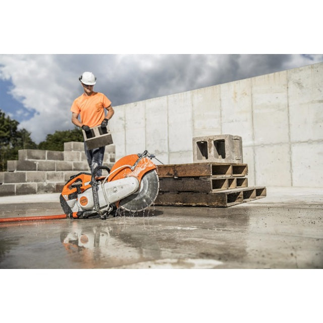 STIHL TS 420 Cutquik 14 in. Cordless Gas Cut-Off Saw